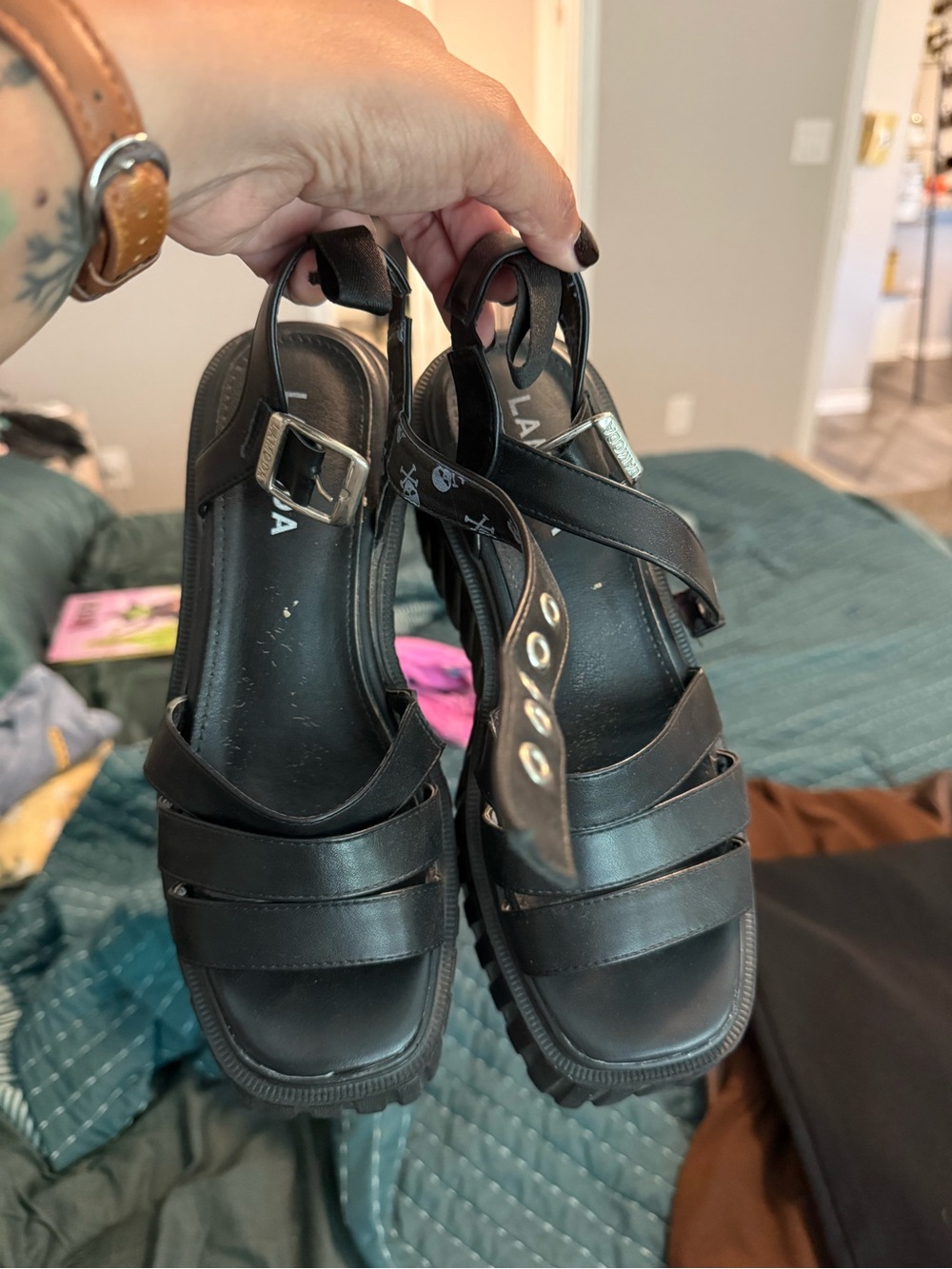 Lamoda platform sandals
